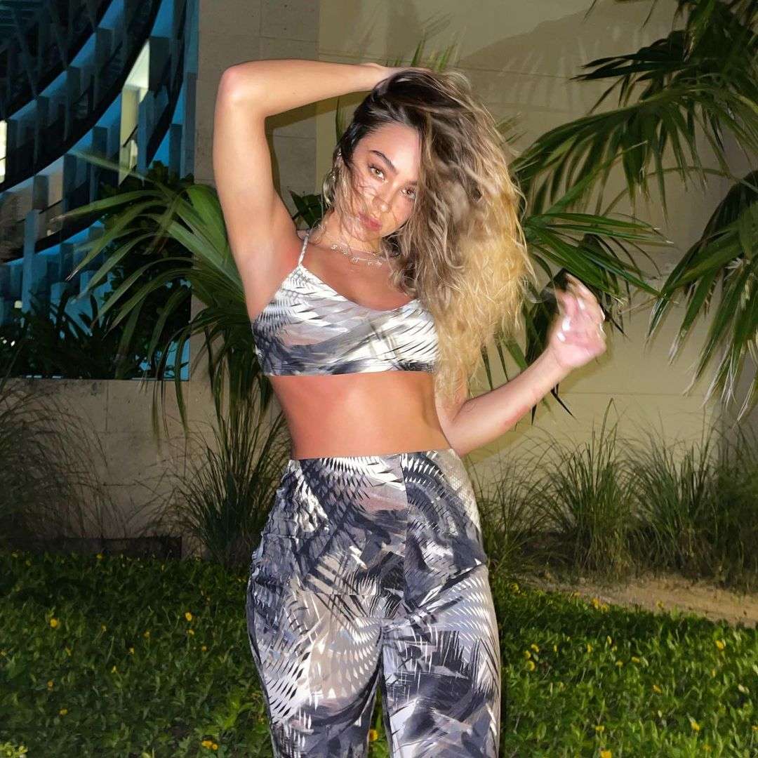 80+ Hot Pictures Of Sommer Ray That Will Make Your Day A Win | Best Of Comic Books