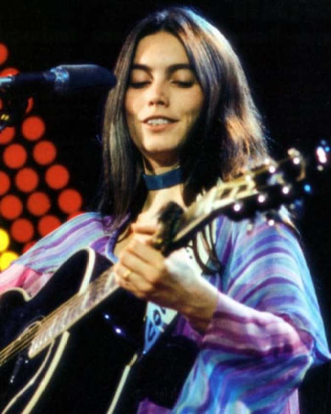 Emmylou Harris Hottest Pictures (39 Photos)