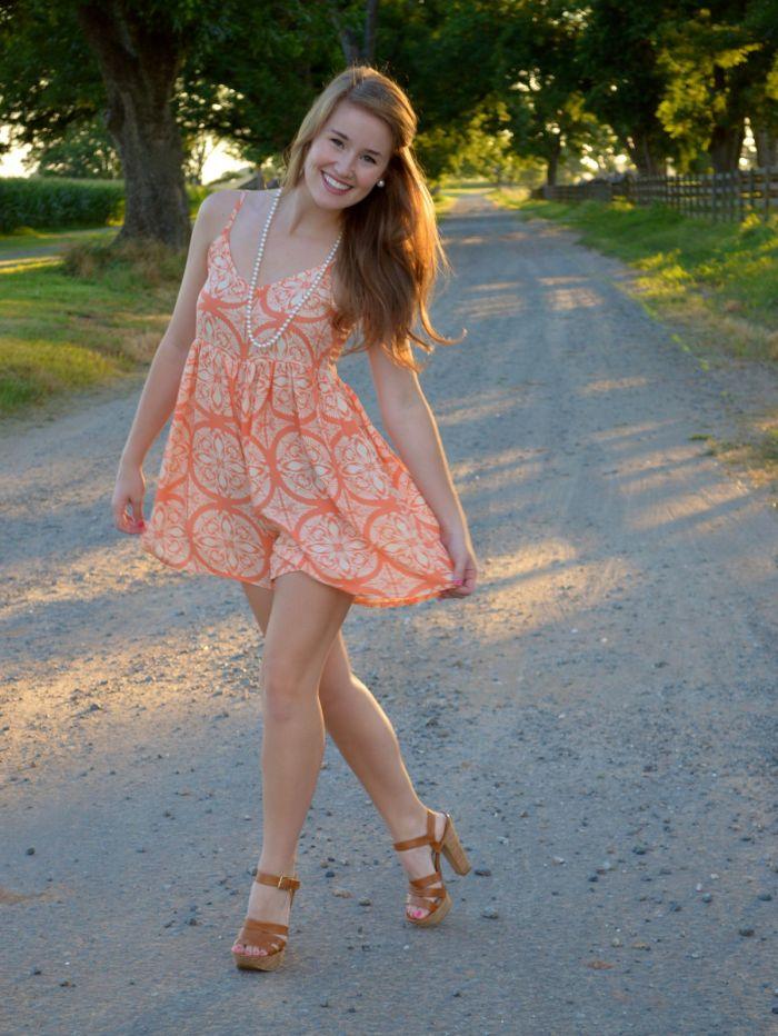 Hot Girls In Summer Dresses (41 Photos)