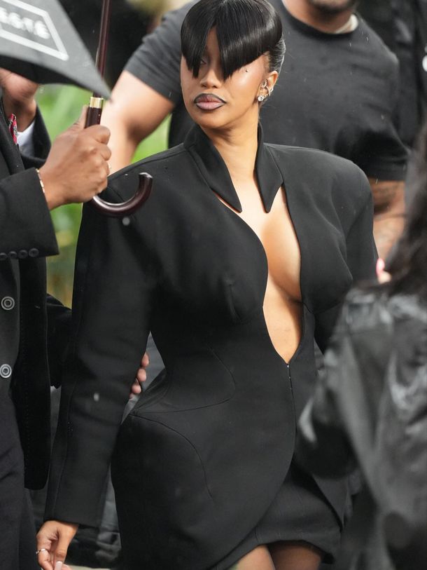 Cardi B seen arriving at Mugler fashion show in Paris – September 26, 2024