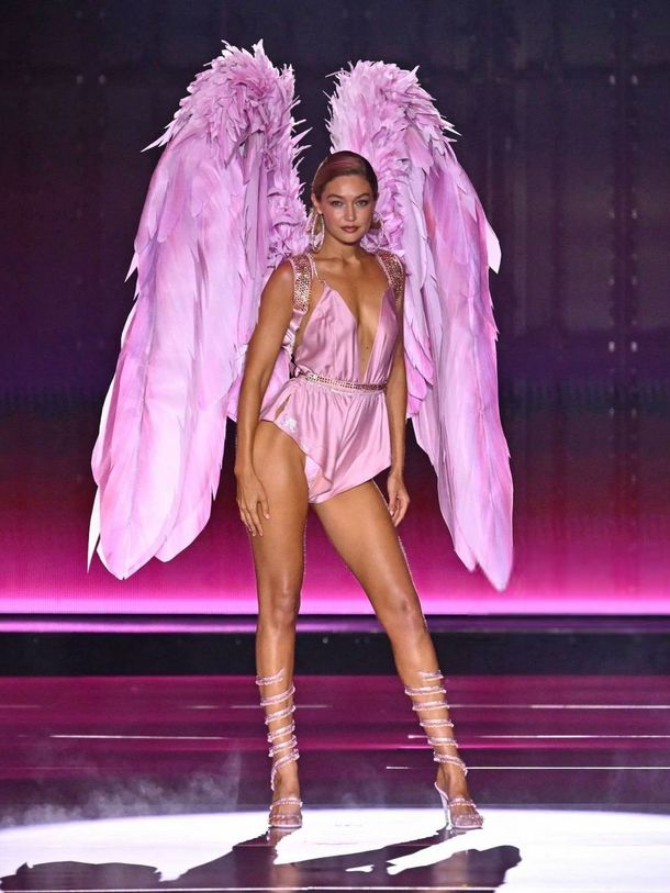 Gigi Hadid runway at Victoria’s Secret Fashion Show 2024