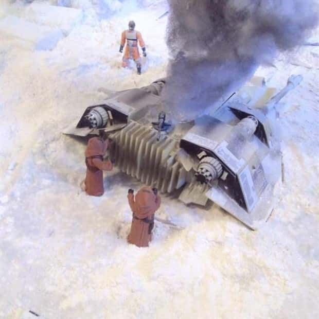 Star Wars Diorama Showcases Hoth Battle